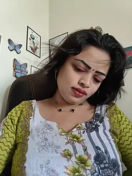 Pinky-2 - Oiling My Sexy Pussy Hole