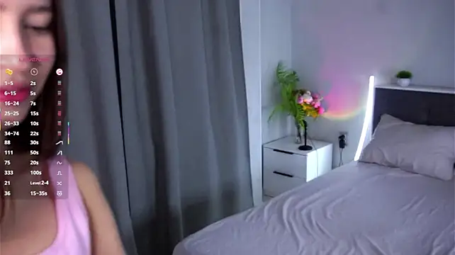FeleciaSlowey - Sensually take off my pink shorts