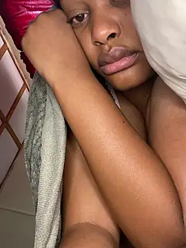 Iconic_black_barbie - I to buy a big dildo