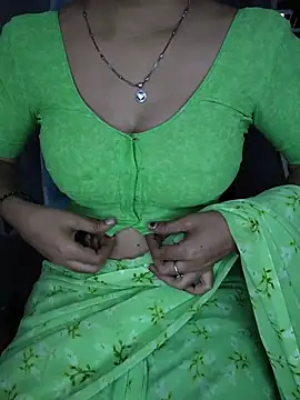 Cute-Smiely-Queen-Telugu - Ice on boobs