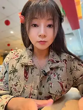 Bingbing6699 - 路边露全胸性感揉胸