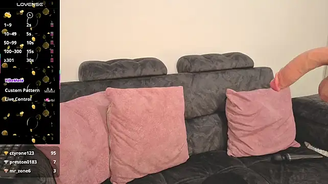 Valery_adams1