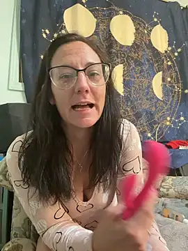 Xnaomifox - Use new toy