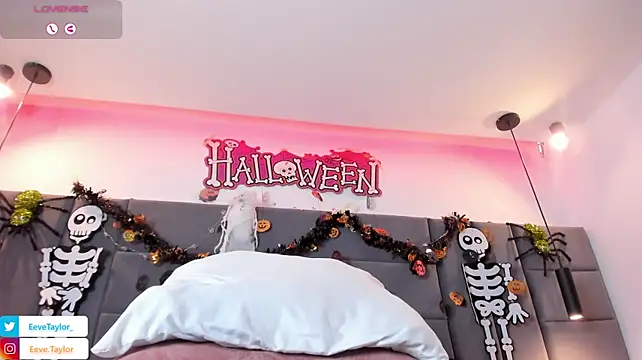 Eevee_Taylor - Fuck Me hard with Huge Dildo 🔥