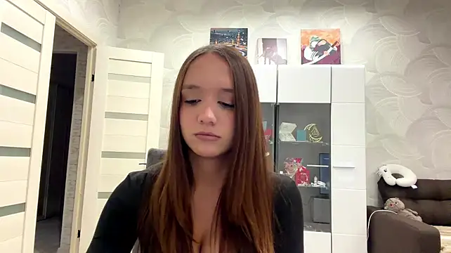 NadeneGutches - Tease with my shirt/top