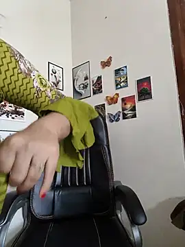 Pinky-2 - Oiling My Sexy Pussy Hole