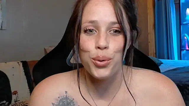 Mavismable - full cum show