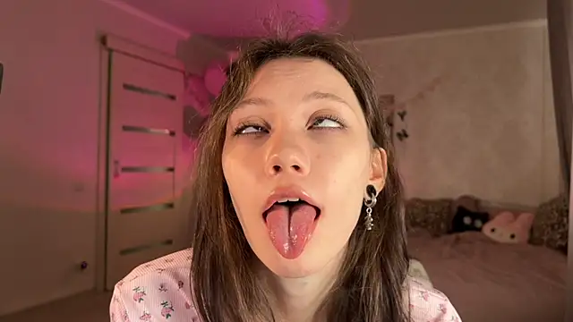 MiaPimmy - Let me seduce you with my ASS!