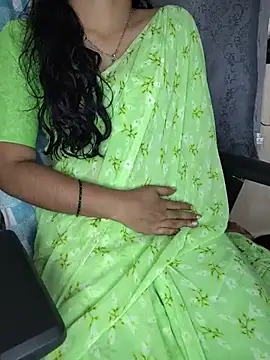 Cute-Smiely-Queen-Telugu - Ice on boobs