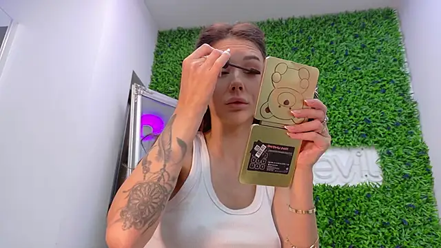 Realhotfallingdevil - Let's SQUIRT !!