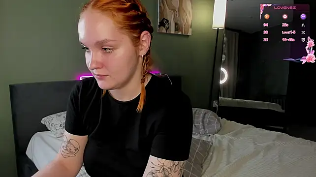 Margo_Blaze - take off my t-shirt