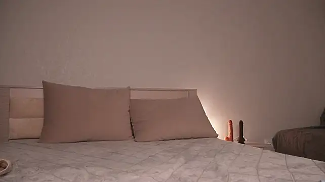 Soft_Eva - rub my panties crotch with dildo
