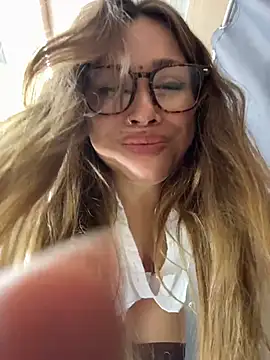 Jucie_Boom - RISKY BOOB FLASH IN MALL🥵😱