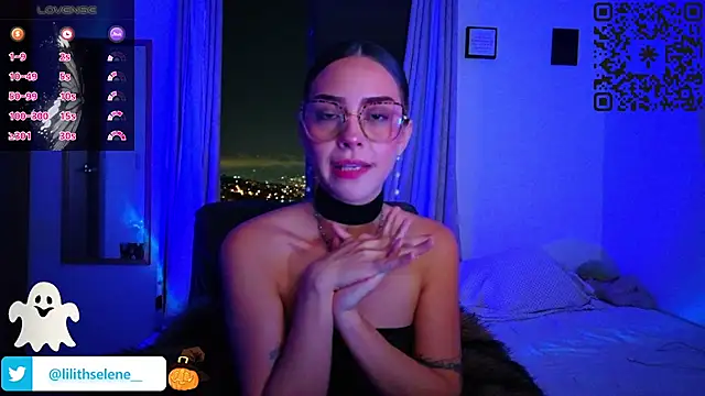 Lilithselene - dance with striptease🔥