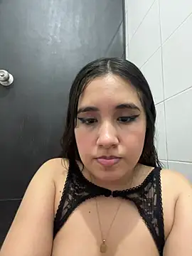 Samantthaescobar - Finger in ass and spanks ass