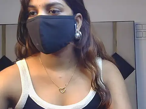Hii-tanisa - nude show