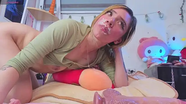 Kittyrosess - 4 DILDOS DISAPPEAR IN ASS