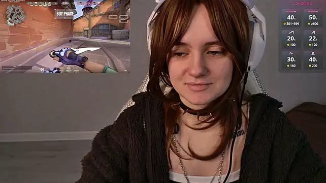 Luna_Loveee - suck finger