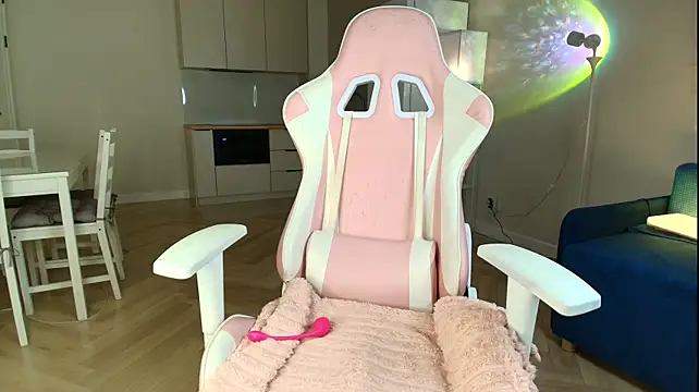 Petitekaya - Cumshow