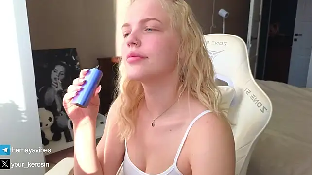 Maya_NextDoor - Sloppy Blowjob