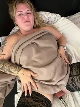 Jolina_Juice - 🧡✨ Show Boobs & Play 🍒