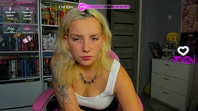Julia_666 - creamy fuck with dildo