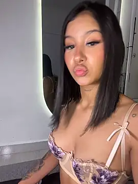 Aida_moreno - FIRST SQUIRT OF THE EVENING