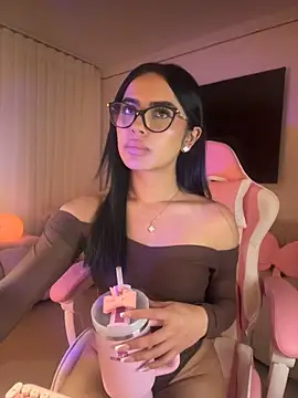 Emily-14 - sexy dance