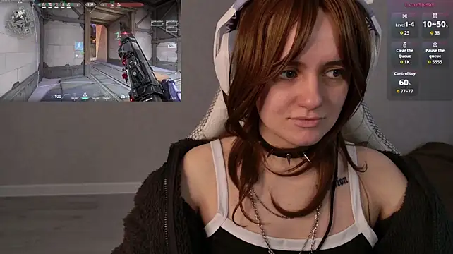 Luna_Loveee - suck finger