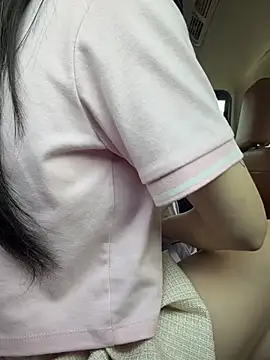 Lilonok - play with my virgin pussy