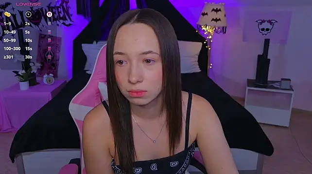 Hayle_Hill - spank ass in doggy without panties 💕
