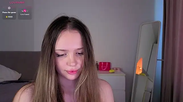 SmolCutie - GET FULLY NAKED