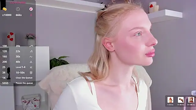 Alice_Taylori - Take off bra under top