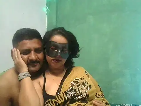 Priya_8581 - gum in mouth