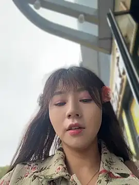 Bingbing6699 - 路边露全胸性感揉胸