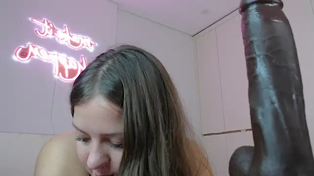 Krispyshot's Live XXX Chat