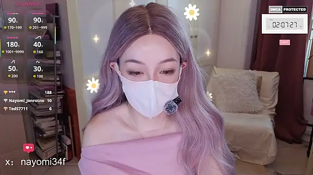 Nayomi_34f
