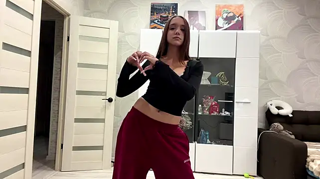 NadeneGutches - Show my color my bra