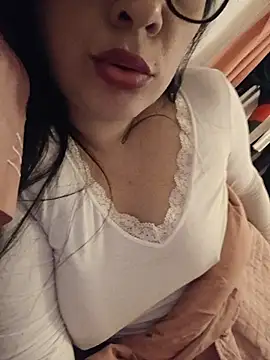 Lulitaarg - Juego con mis tetas
