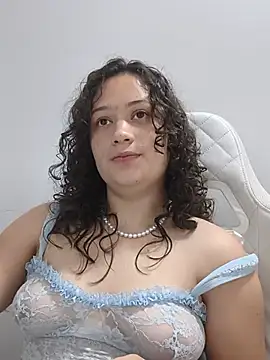 Alana_444 - Dildo + Blowjob + Saliva Play