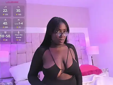 SheylaMunn - twerk and spansk ass x5🍑