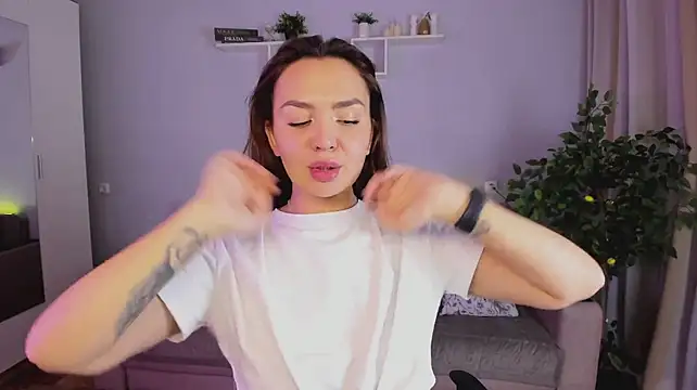 WowwGirl - Pull down shoerts and slap ass hard