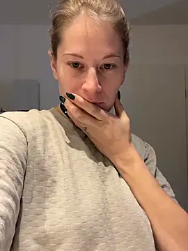 JessyLey - Show Pussy