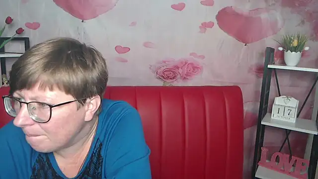 RadaChudna - Make my panties wet and let my legs trem