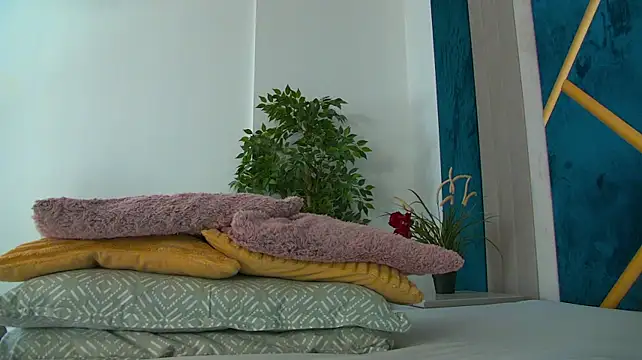 Foxxxy_MILF - Dildo ride💦