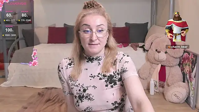 MadissonKiss - Oh, I really love being tickled by you!