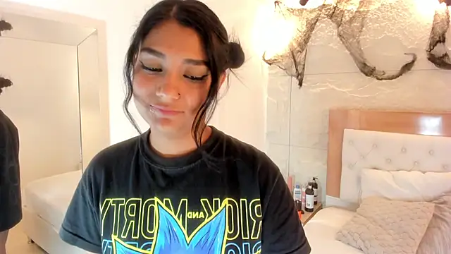 NINAMARTINS - Help me fuck my pussy+make me squirt 🥵