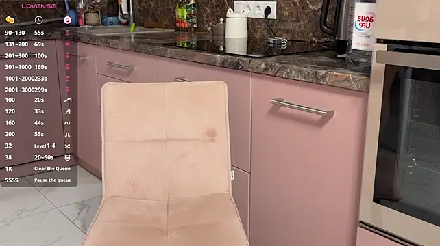 Elena__Elle - shirt off and massage titts close to cam