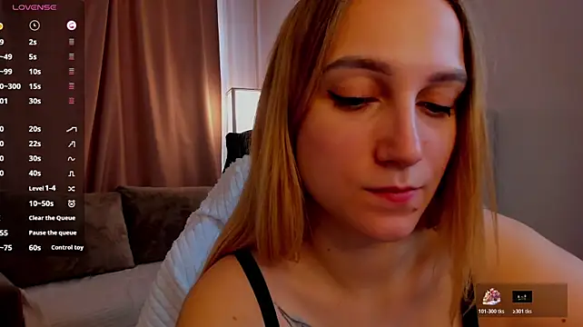 Graseflower - sitting without panties