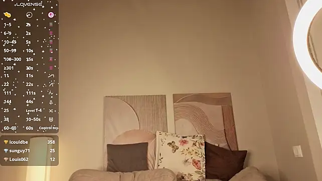 Juicy_Mollyy - blowjob show